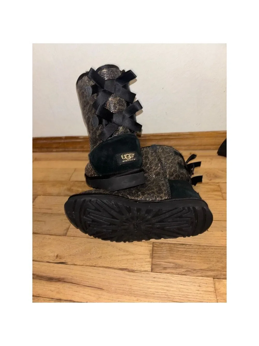 UGG bailey bow